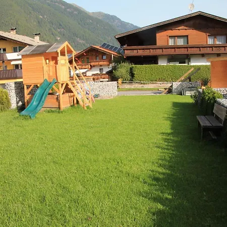 Nice In With A Terrace Daire Umhausen